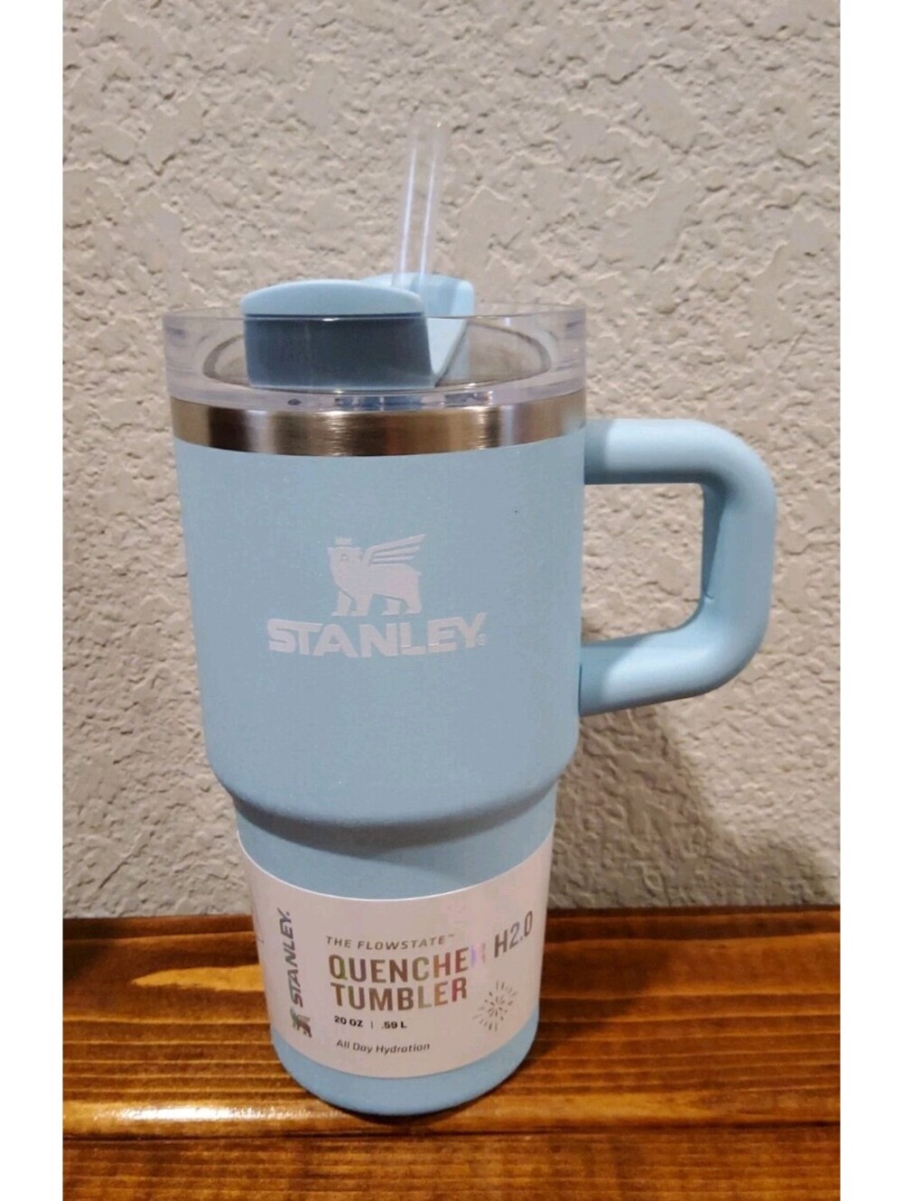 Stanley 20 oz Stainless Steel H2.0 FlowState Quencher Tumbler Powered Blue Crush